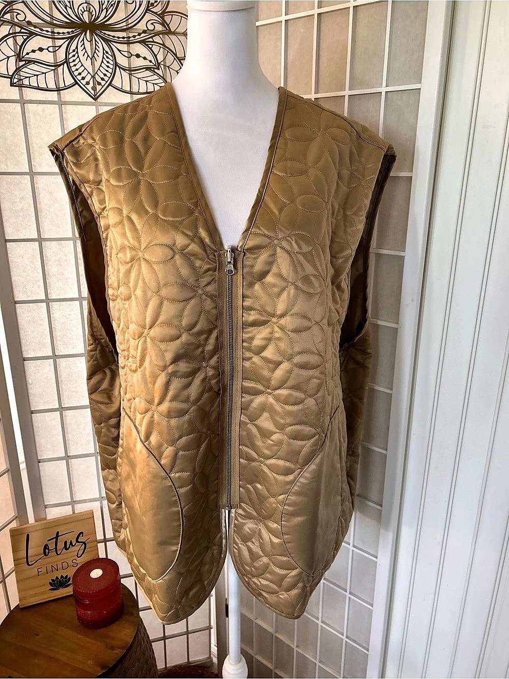POL Quilted Floral Zip-Front Vest Gold S/M